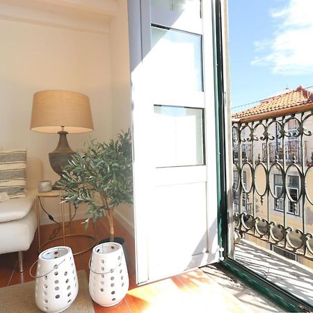 Chic Urban Retreat At Downtown With Balcony & Views Appartement Lissabon Buitenkant foto