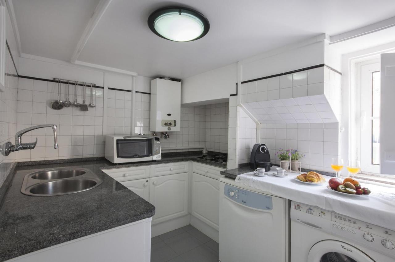 Chic Urban Retreat At Downtown With Balcony & Views Appartement Lissabon Buitenkant foto